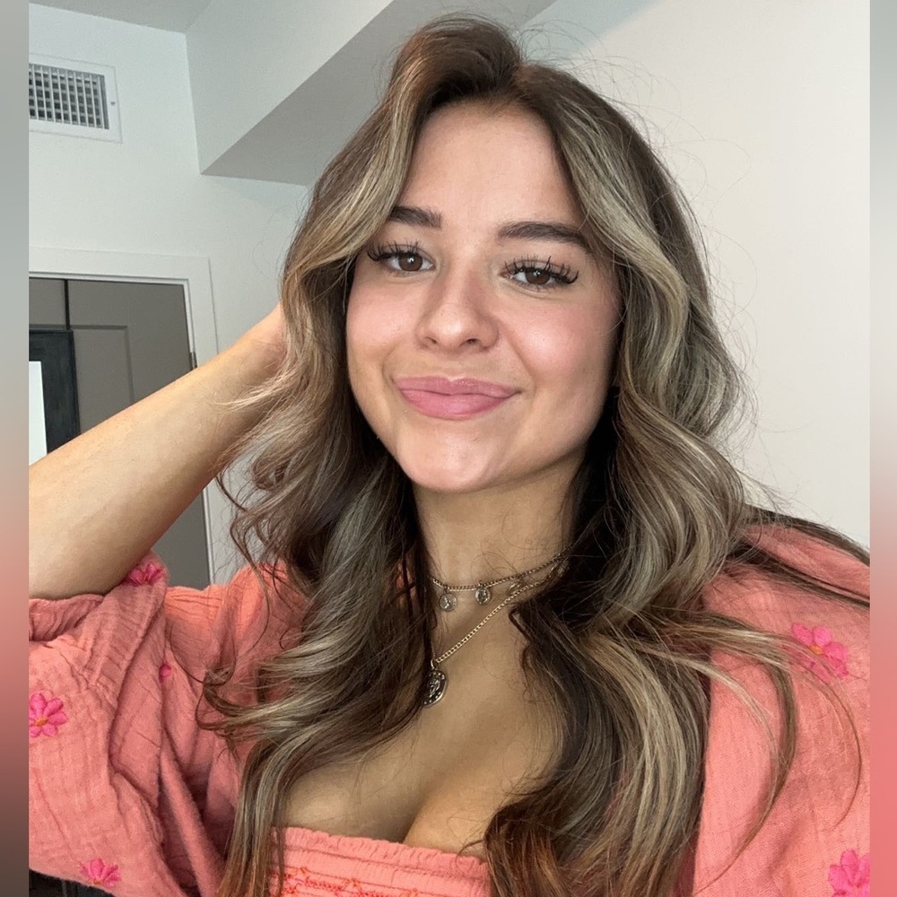 Meet your Posher, Lexie